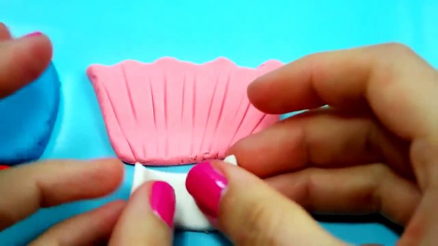 Video Tutorial permainan Anak anak Masak Masakan Membut Kue dengan Lilin Mainan Kejutan dari play D