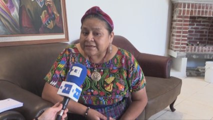 Rigoberta Menchú: El Nobel a Santos es "una tarima" para construir la paz en Colombia