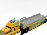 Maisto Racing Team 12 Flatbed Auto Transport On the Road Series Tractor Trailer Truck Vehicle Toy