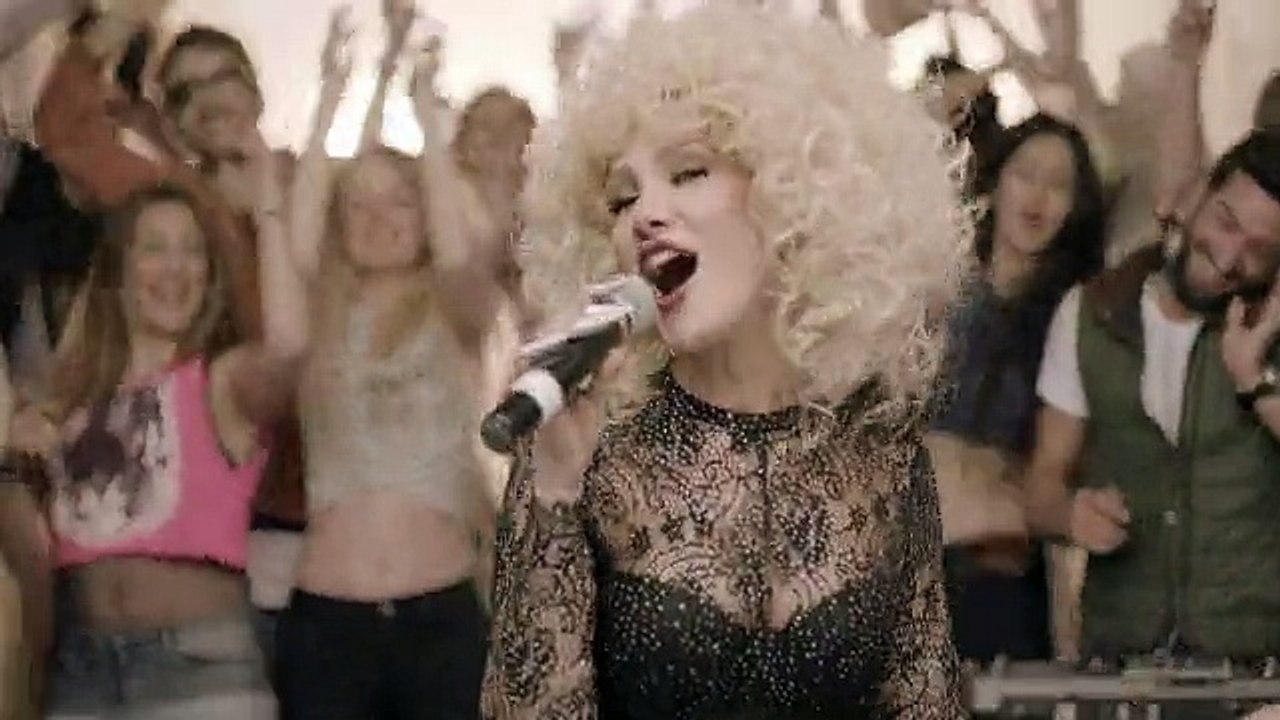 Melis Fırat - Çakal