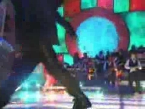 Christina Aguilera - Contigo+Genio Live @ Latin Grammy's