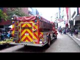 Bomberos vigilantes al movimiento en La Peatonal