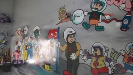 Muş - Derya Öğretmen, Okul Duvarlarını Süslüyor