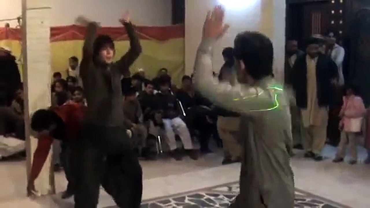 Pashto Boys zabardast dance 2016