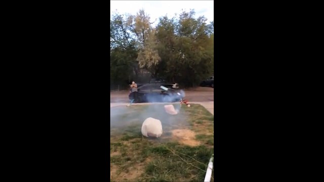 3 airbags + un pneu = voiture détruite