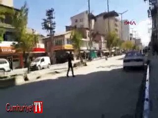 Yoğun silah seslerinin duyulduğu Hakkari'den ilk görüntüler