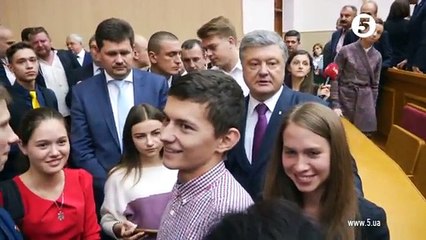 Студент-Порошенку А коли Ви своїх дітей в АТО відправите-1