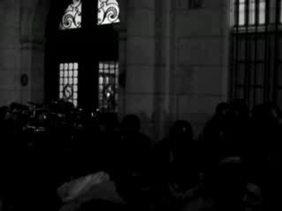 Violence quand tu nous tiens