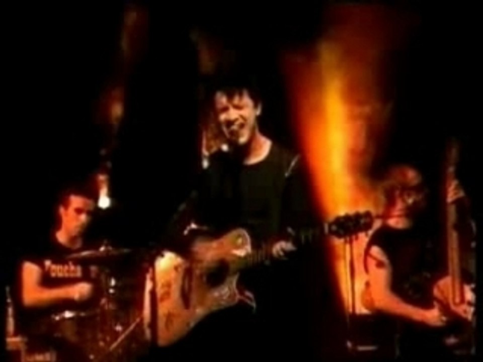 Indochine - Reportage sur les nuits intimes (2/2)