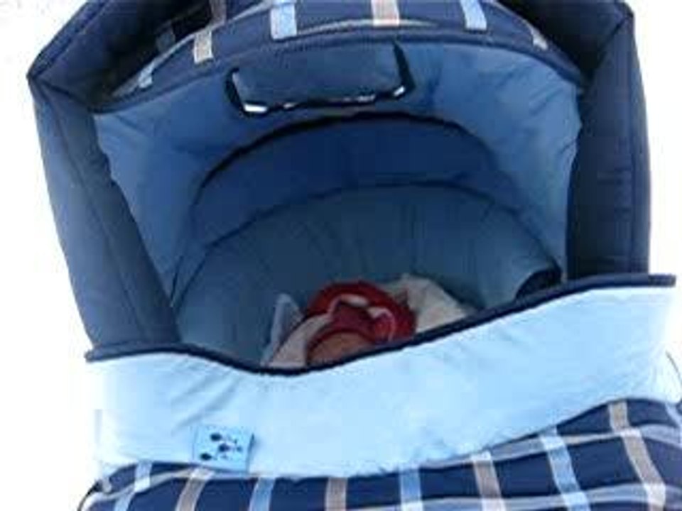163_6351_kinderwagenschnee1