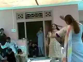 Peshawar pathan girls mast dance in wedding on pashto song