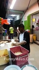 Amazing Talent In Hotel Making Roti Like A Boss