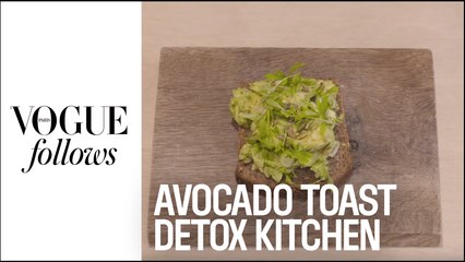 La recette d’avocado toast The Detox Kitchen pour Vogue Paris