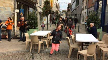 Fête d'automne, rue de Couëré