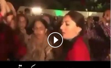 Sharmeel farooqi blamed at Pti women
