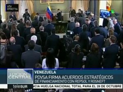Venezuela firma acuerdos energéticos con Repsol y Rosneft
