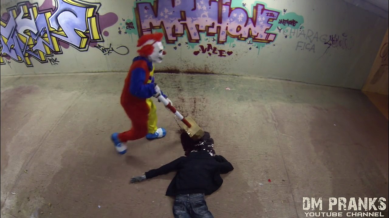 Killer Clown 3 - The Uncle! Scare Prank!