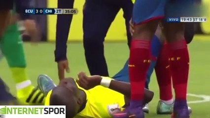 Valencia maçta polisten kaçmak için numara yaptı