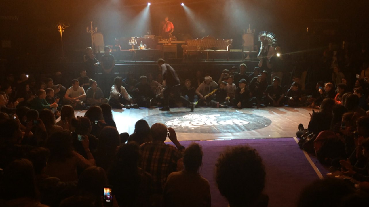 Hit the ground : battles de hip-hop