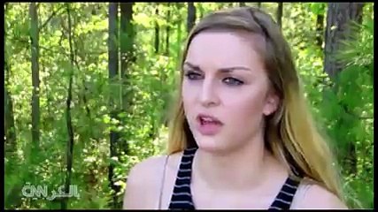 بالفيديو - عراك عنيف بين فتيات على ضفة نهر بأمريكا