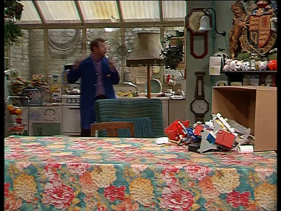 Sooty & Co - Delgrub (Monday 30th November 1998)