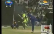 shahid khan afridi 34 runs in county just 17 balls,sports world