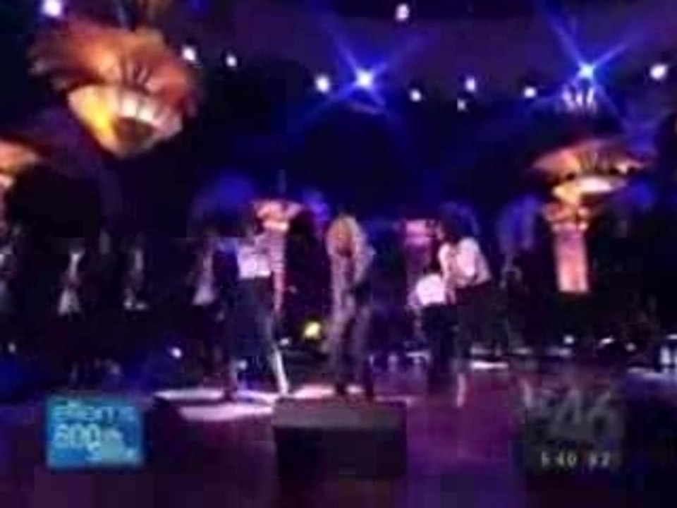 Christina Aguilera live Candyman Ellen