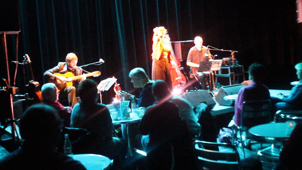 Eléonore Bovon chante Jean Ferrat : Potemkine - 7 octobre 2016