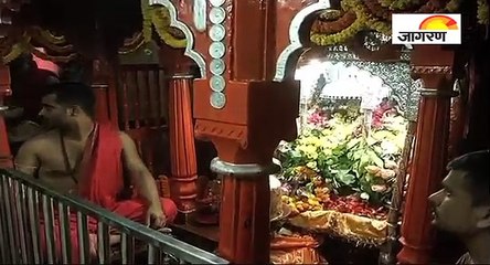 मुख्यमंत्री नीतीश कुमार ने पटना देवी मंदिर में की नवरात्र पूजा