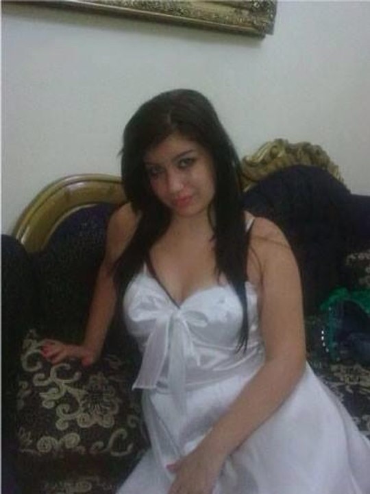 Chacha ne mujhe bhut chooda land chuswaya full video 2016 Dating in Lahore Jinah Park, Lahore Pakistan Dating... Couple Dating in Public Parks