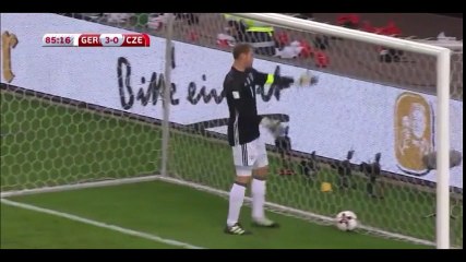 Manuel Neuer Comically Kicked The Ball In His Face vs Czech Republic!