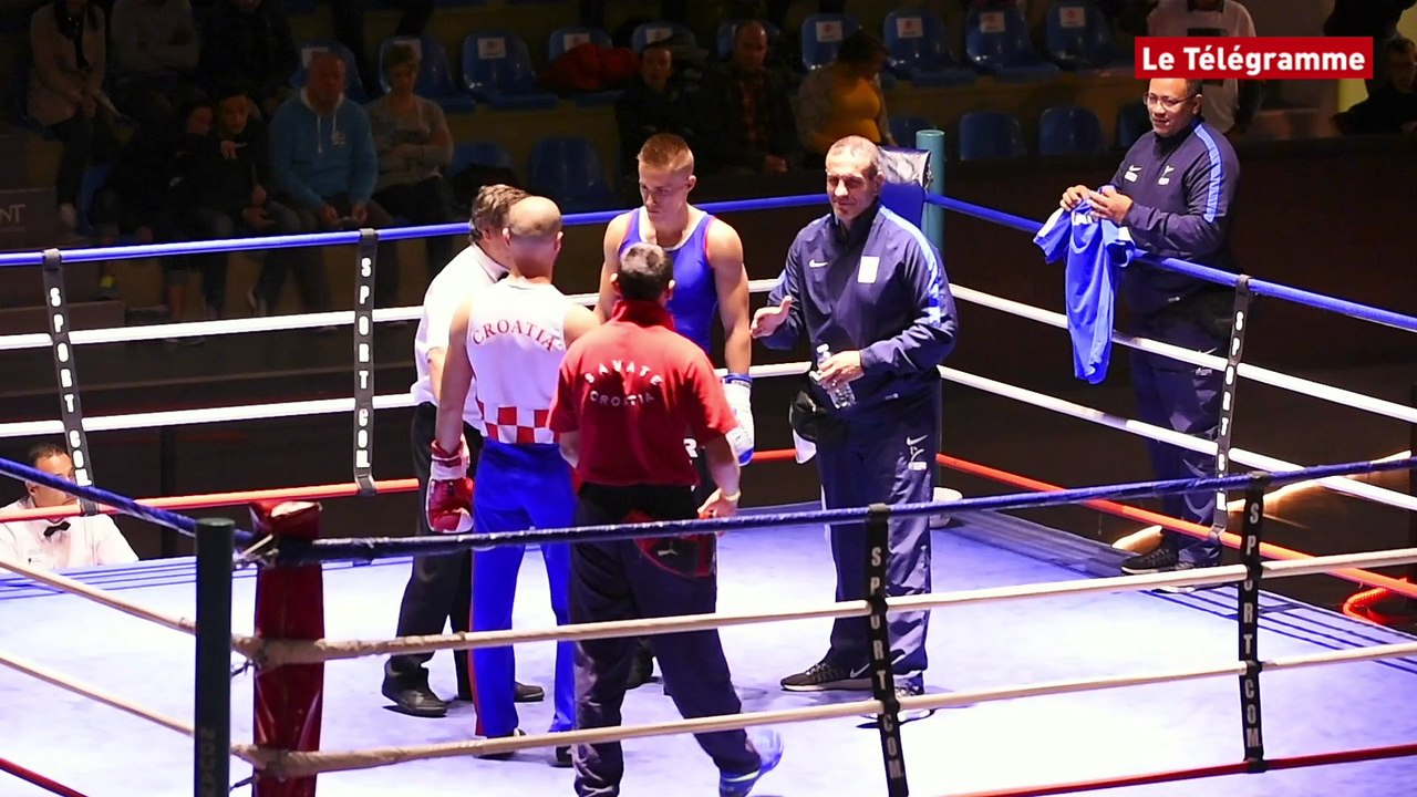 Boxe française. Championnats d'Europe : Berrou,...