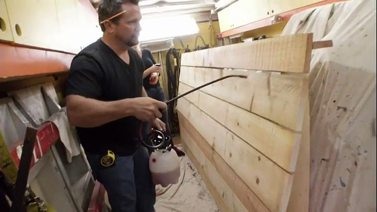 Comment réaliser un effet vieux bois -  Voici un traitement du bois effet vieux bois de grange, Une astuce simple à faire et efficace!