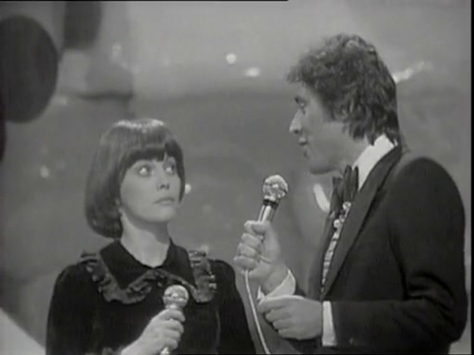 Mireille Mathieu et Sacha Distel - Tu Riais, Tout A Changé Sous Le Soleil ( Top à Sacha Distel, 11.03.1972 )