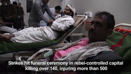 Yemenis donate blood to victims of deadly air strikes in Sanaa