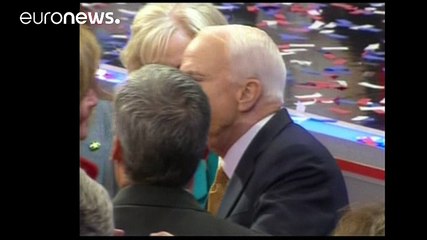 More senior Republicans dump Trump