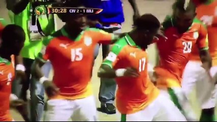 Après un but de la Côte d'Ivoire, Serge Aurier mime un égorgement !