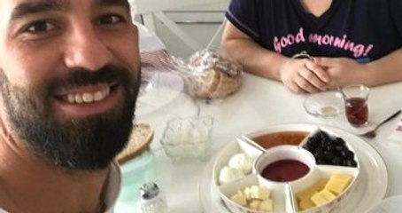 Ünlülerin Instagram Paylaşımları [9 Ekim 2016 ]