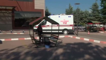 Fırat Kalkanı Harekatı - Çatışmalarda Yaralanan 5 Suriyeli, Tedavi İçin Kilis'e Getirildi