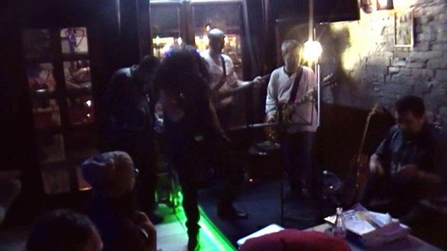 DARK ANGEL KNIGHT & X9 à l'Oasis 244, Eighteen Alice Cooper et Knocking on heaven's door Guns'n'roses covers