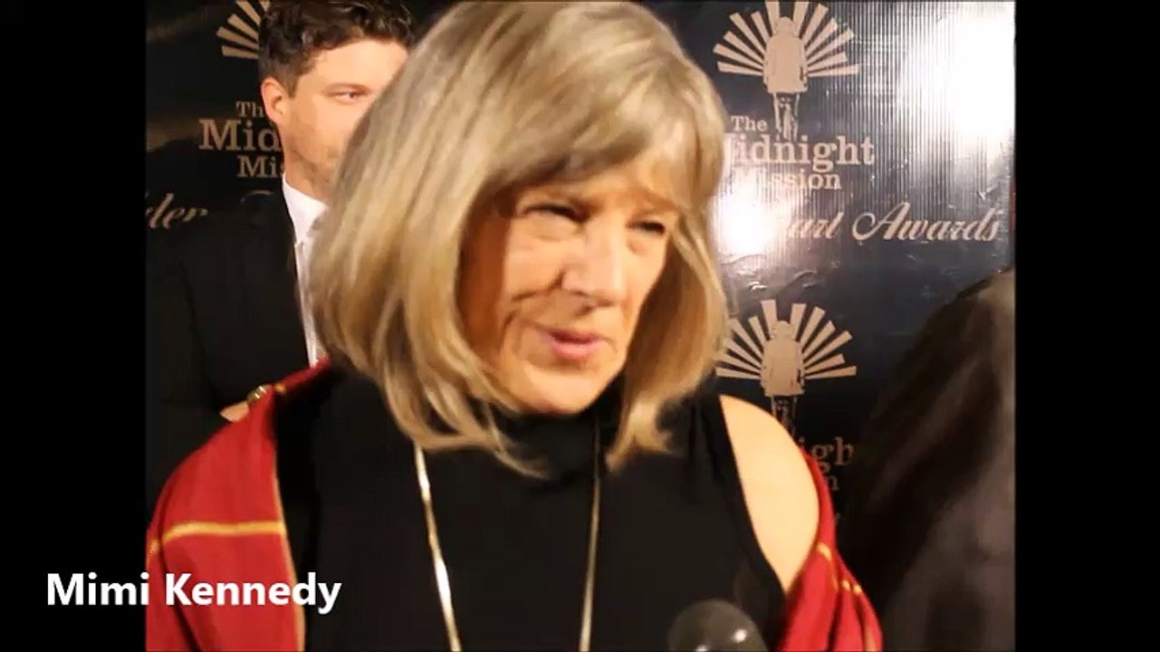 Mimi Kennedy of Mom at 2016 Golden Heart Awards honoring Chuck Lorre