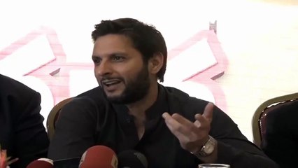 Watch Afridi insults Javed Miandad again!