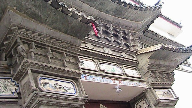 Unique Bai Tribe Architecture and Art Works - Yunnan Holidays