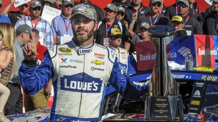 Johnson Wins at Charlotte to Advance