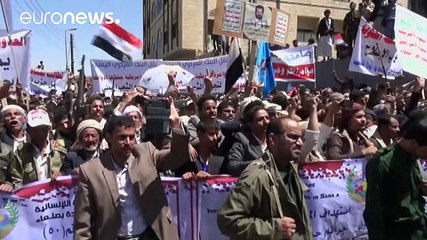 Yemenis protest after airstrikes kill over 140 at funeral