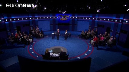 Δεύτερο ντιμπέιτ Κλίντον-Τραμπ: Χαιρετήθηκαν χωρίς χειραψία