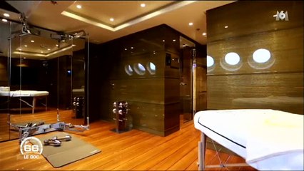Visite à bord d'un yacht pour milliardaire dans "66 minutes" sur M6 - Regardez