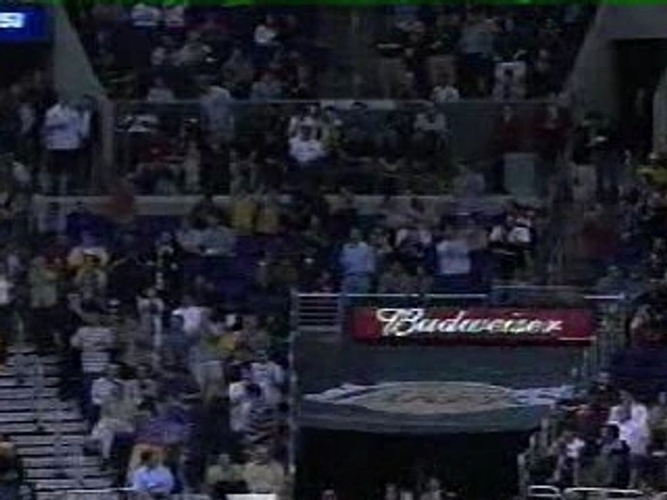 Kobe Bryant - 12 x 3pts.