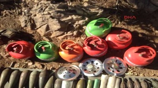 Hakkari Kovan Tepe ' de Mağarada Teröristlerin Cephaneliği Bulundu