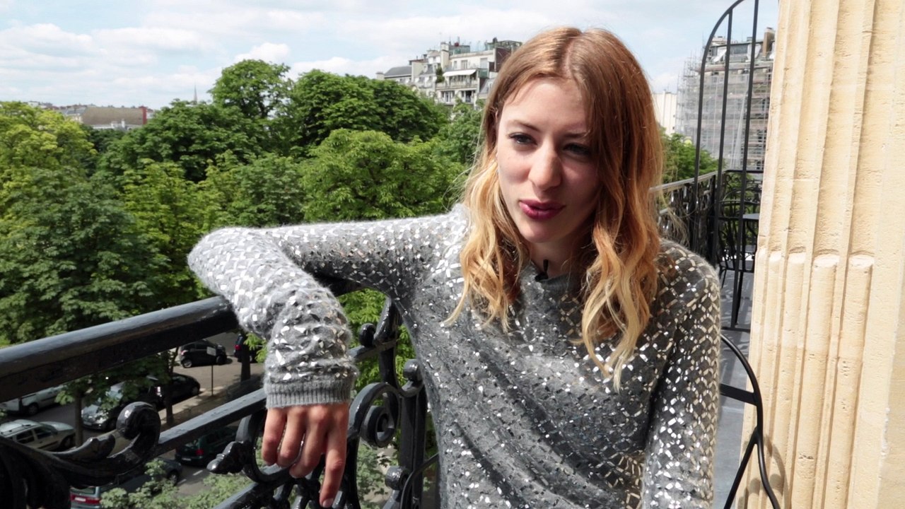 Interview "Allongez-vous" avec Sigrid Bouaziz